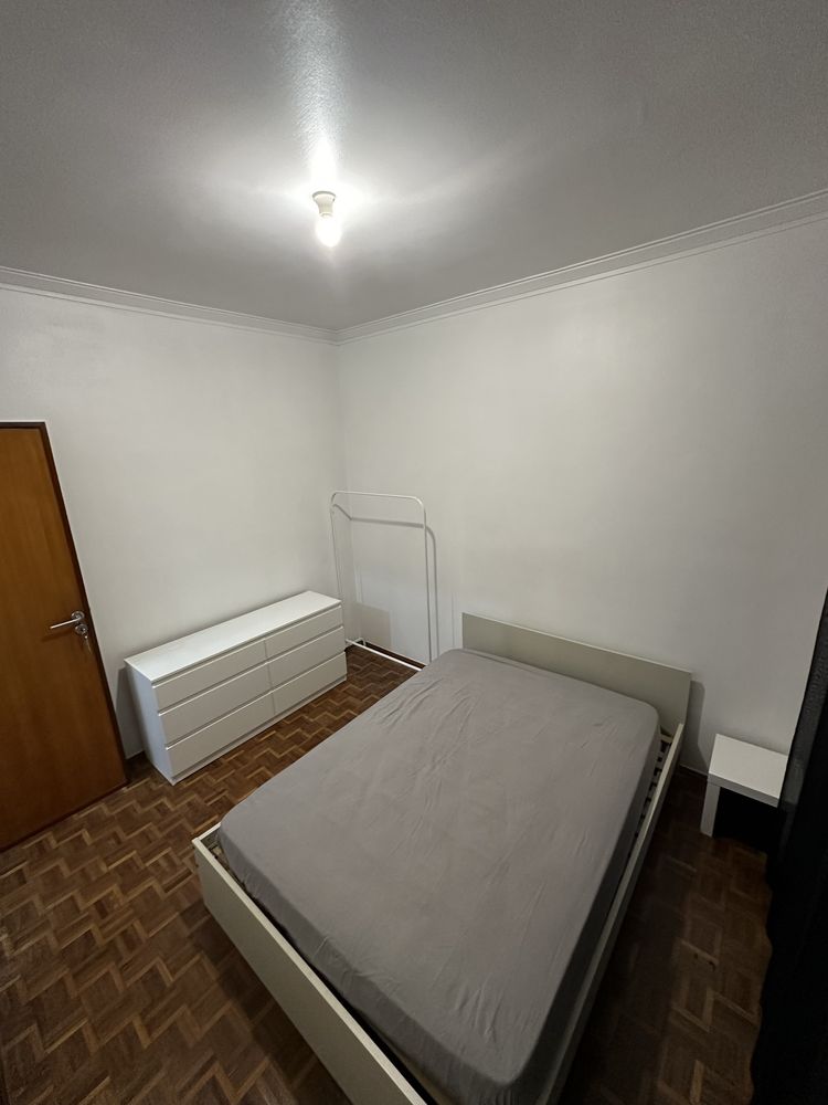 Ler descrição, Quarto Casal, Cacém