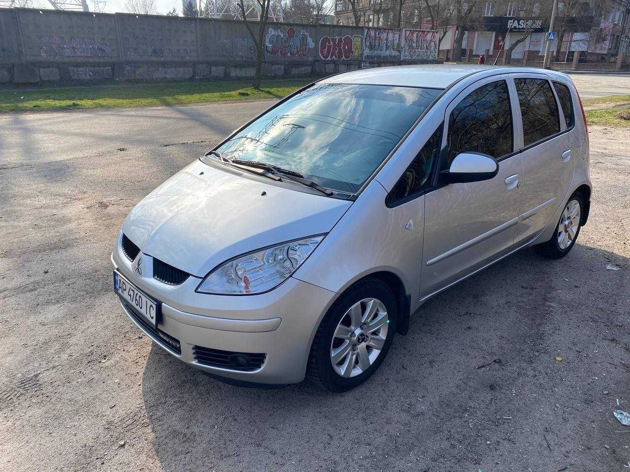 Машина Mitsubishi Colt 2006