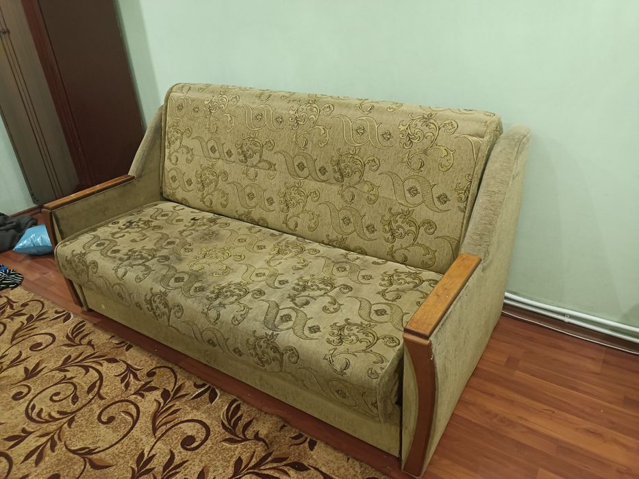 Диван , б/у, двоспальний  1.6*1.9