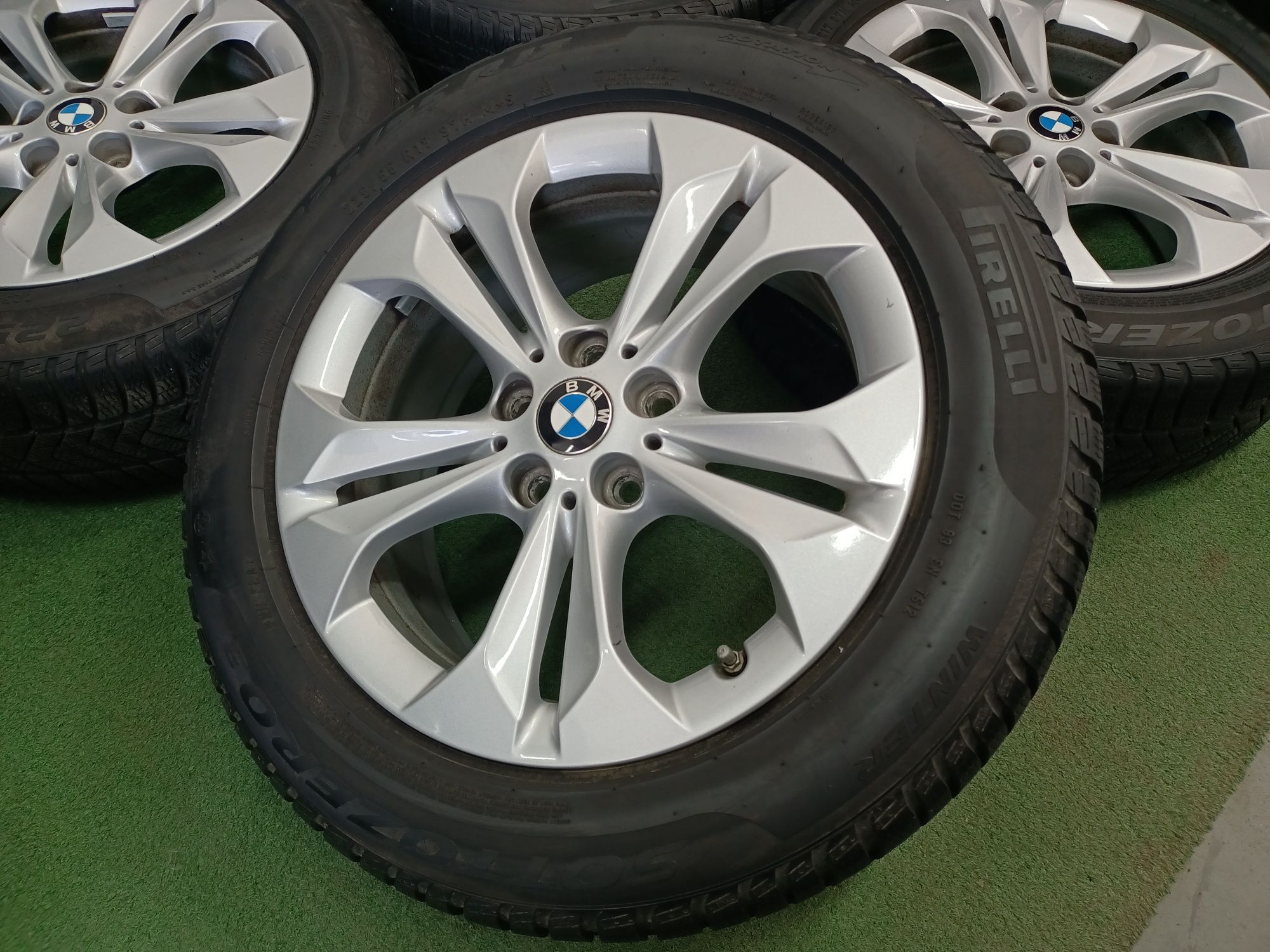 Koła 17" felgi 5x112 et52 opony 225/55/17 Oryginalne BMW X1 X2 F39 F46