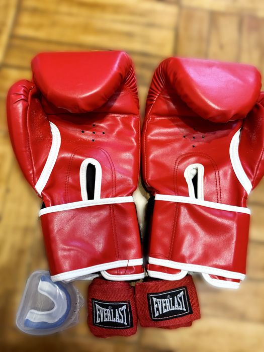 Боксерські рукавиці Everlast + ПОДАРУНКИ.