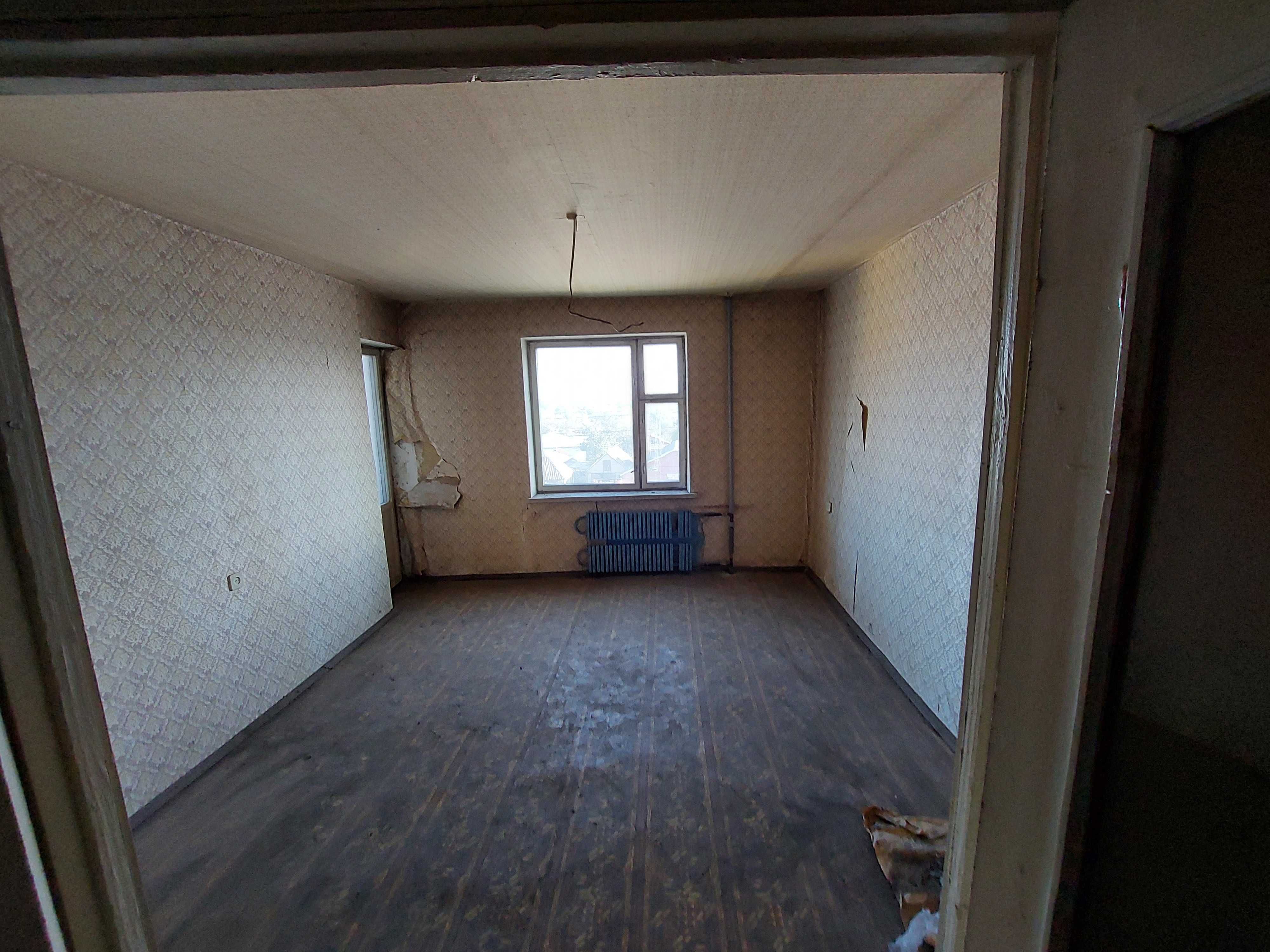 2 кімнатну квартиру на 3 поверсі 9 пов., вул.Полтавська