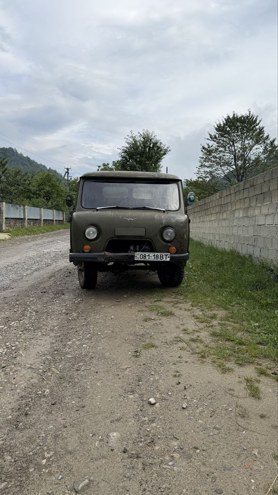 Продам уаз 3303 в горошому стані