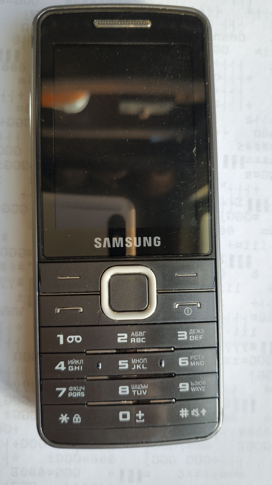 Продам Samsung 5610