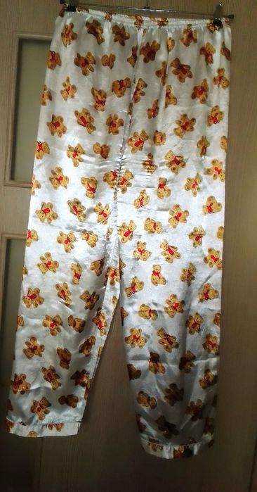 Свои фирменные брючные костюмы. Made in France, Italy. Размер 48-50.