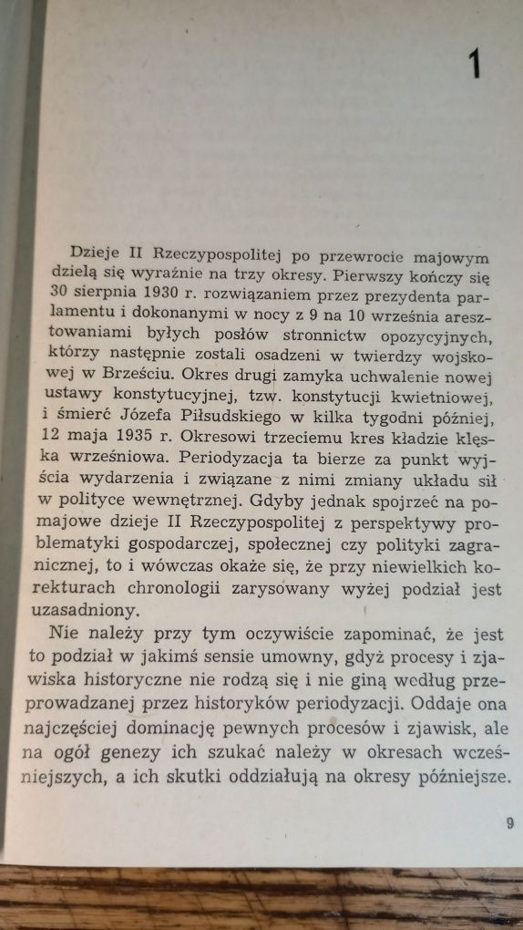 Od maja do Brześcia. Andrzej Garlicki
