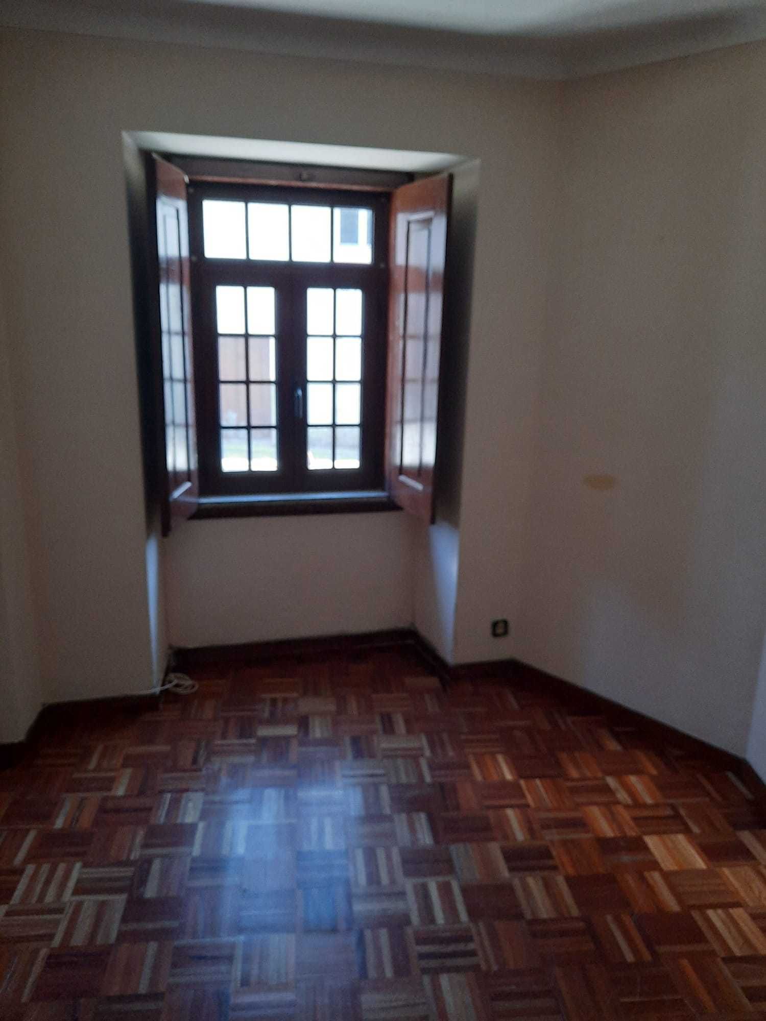 Apartamento T2 na Cidade de GOUVEIA venda com muito alta rentabilidade