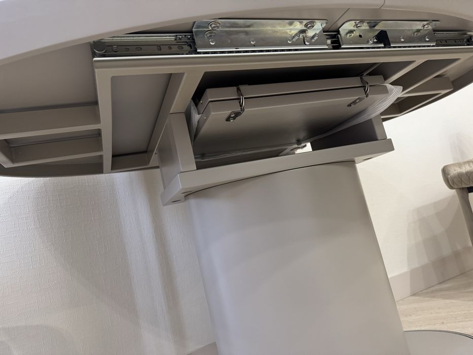 Стол обеденный раздвижной