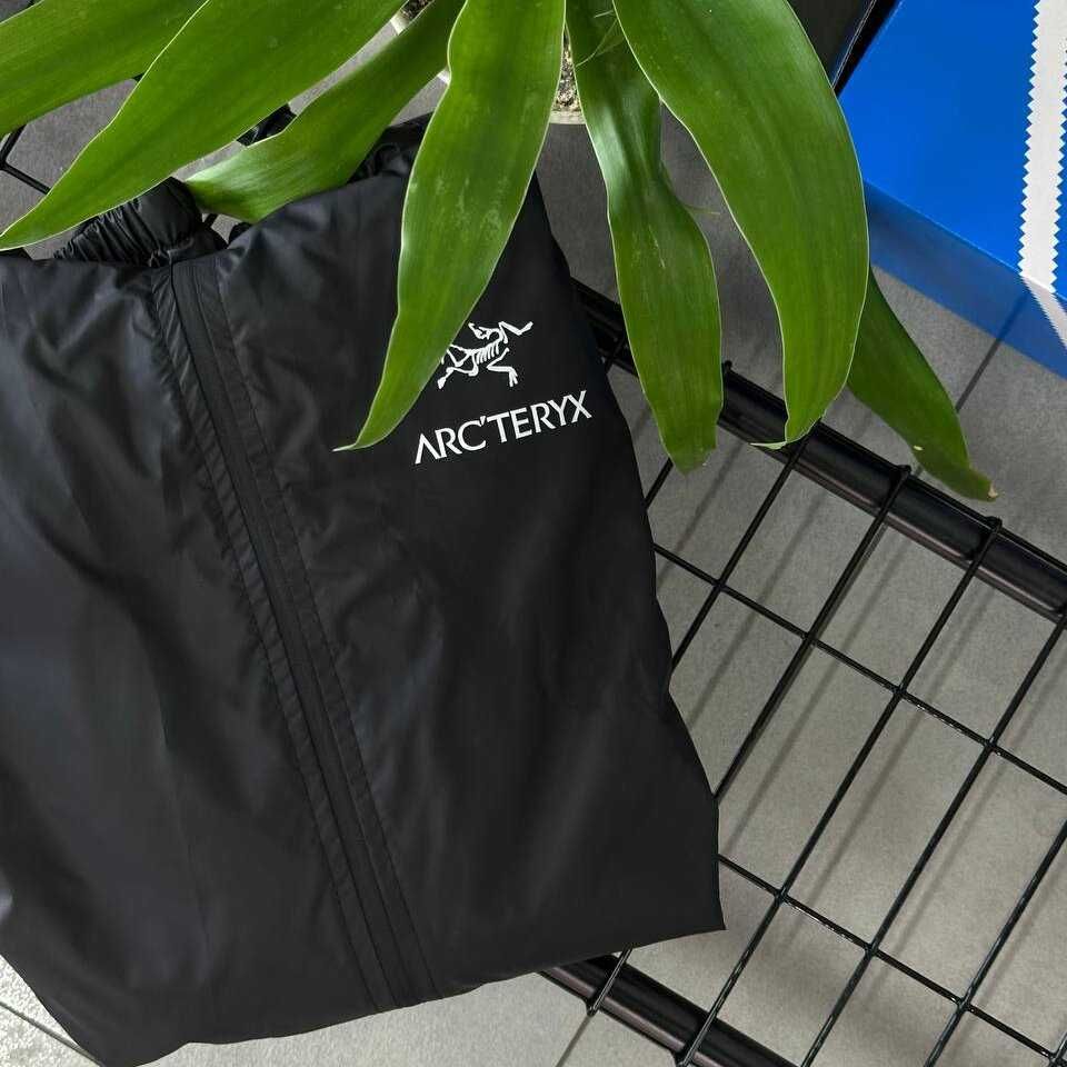 Артерікс вітровка куртка чорна // ARCTERYX GORETEX