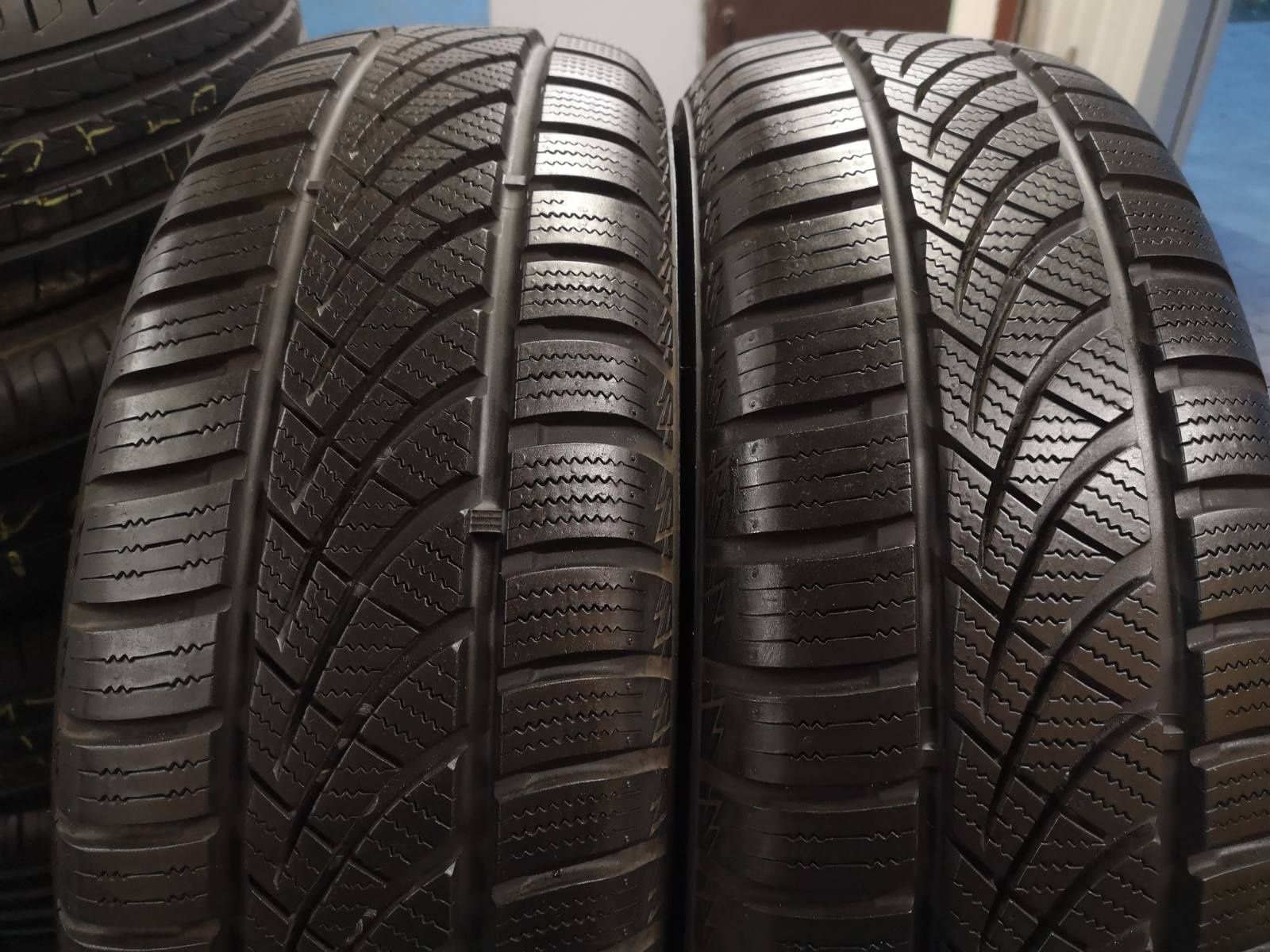 Всесезон резина ПАРА 215/70 R15 AT Yokohama Geolander G015 AT