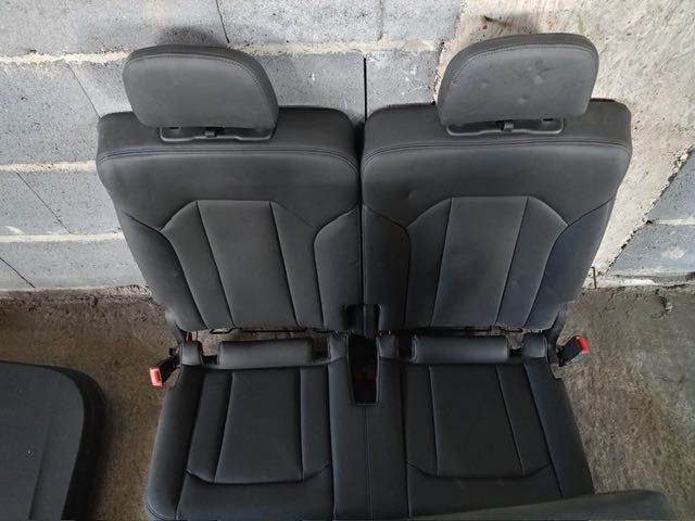 Fotele Siedzenia kanapa Srodek Audi Q7 4M0 Lift 3 Rzad Foteli
