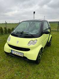 Smart fortwo limonkowy