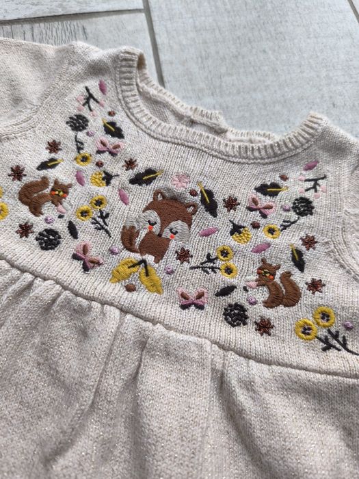 В'язане плаття з вишивкою 3-6 місяці 62-68 р.