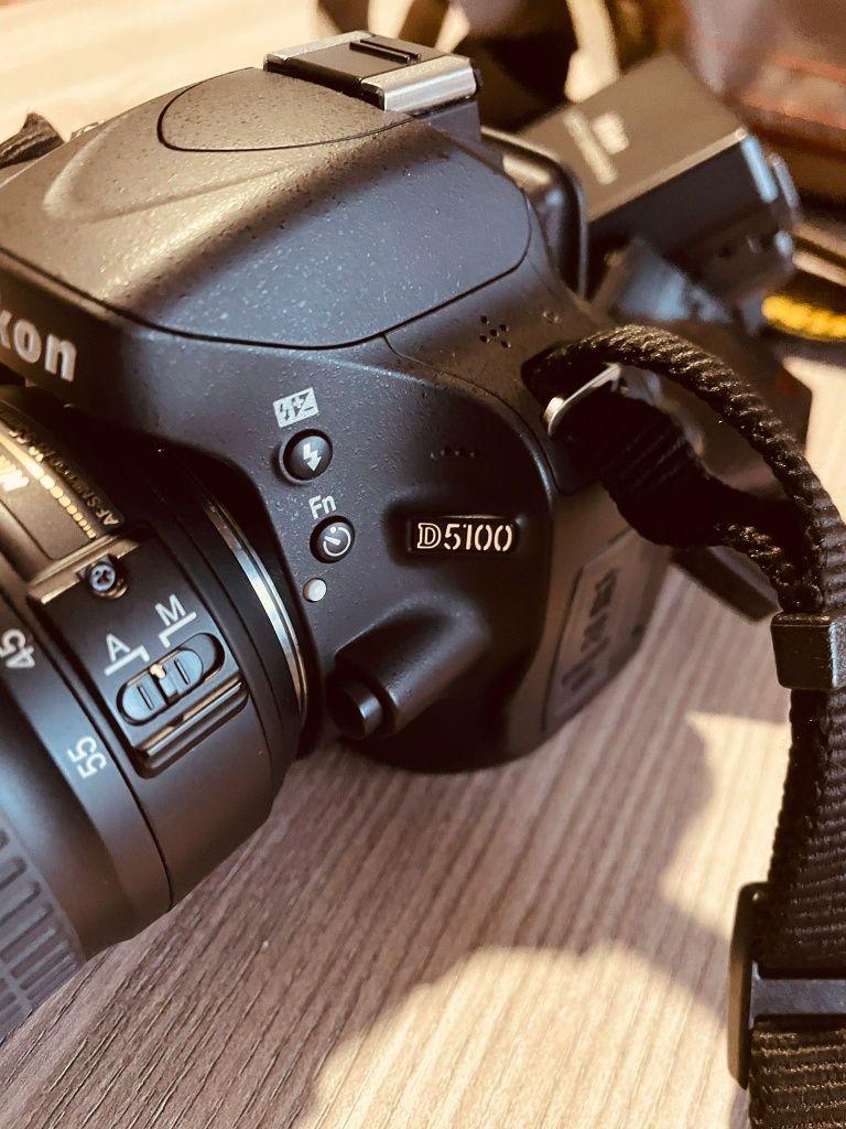 Máquina fotográfica Nikon D5100 Reflex 16.2