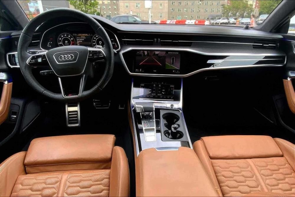 Audi RS7 quattro      2021