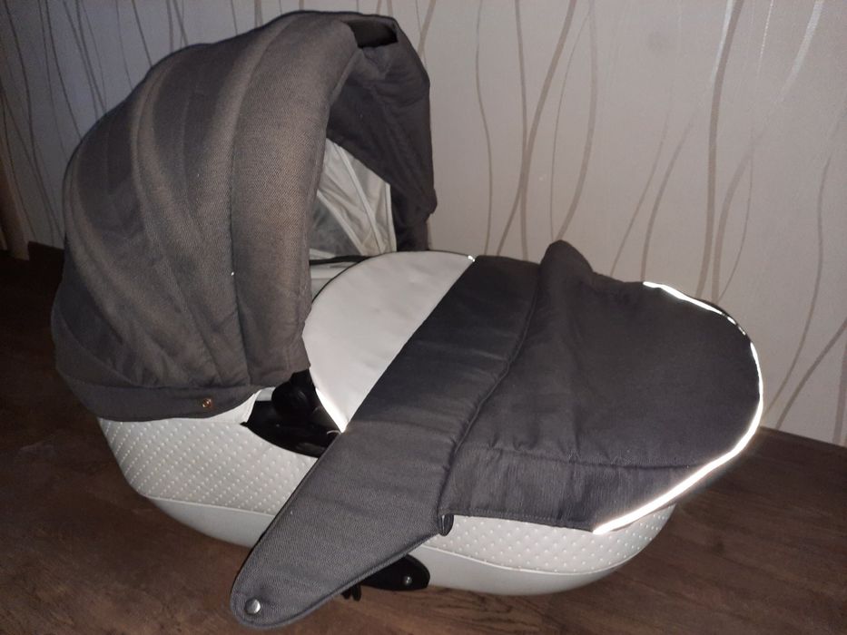 Коляска 2 в 1 , зима - лето