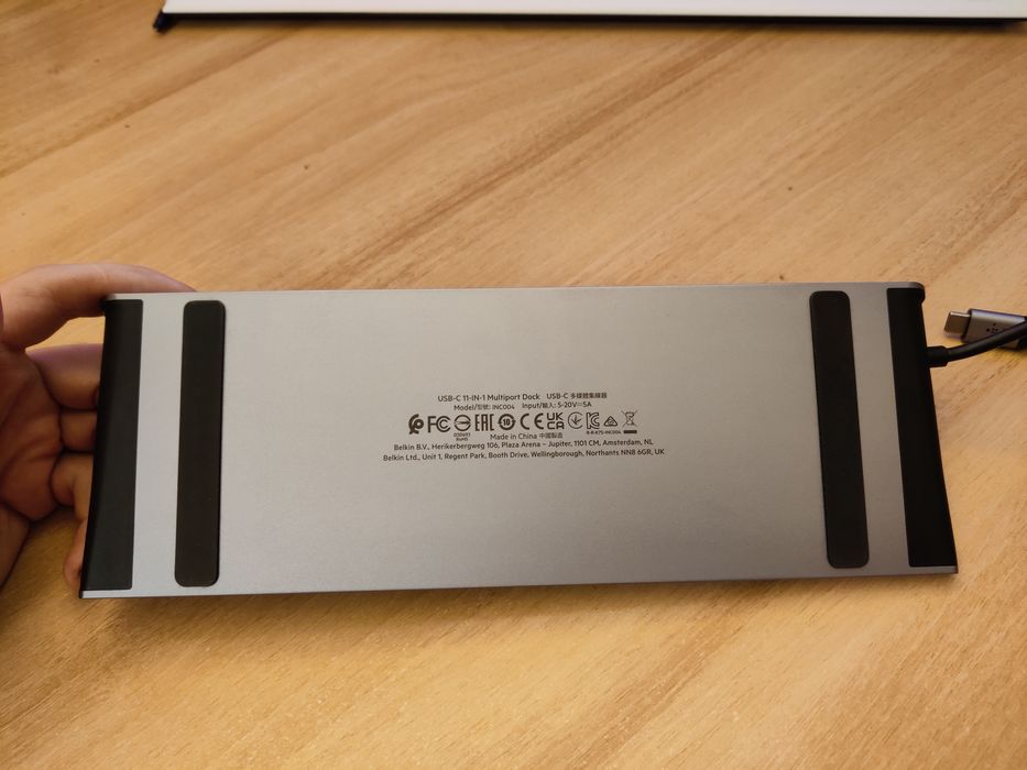 Док-станція belkin