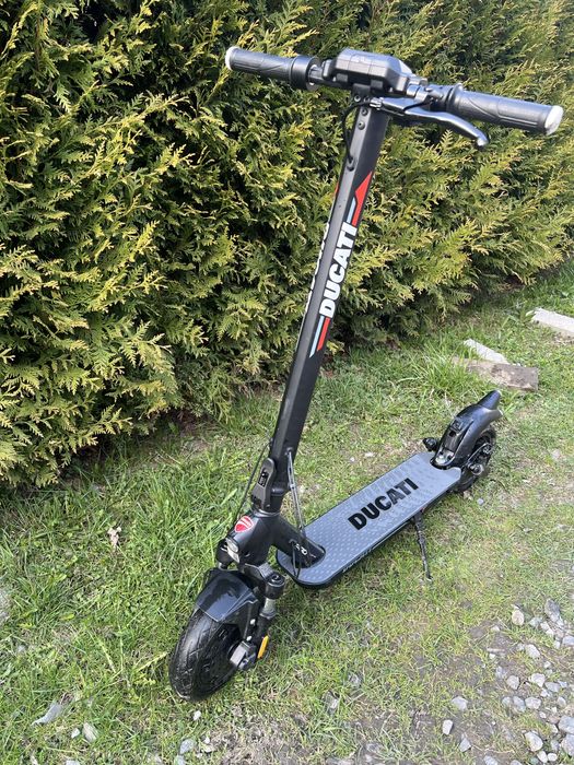 Hulajnoga elektryczna ducati pro evo II