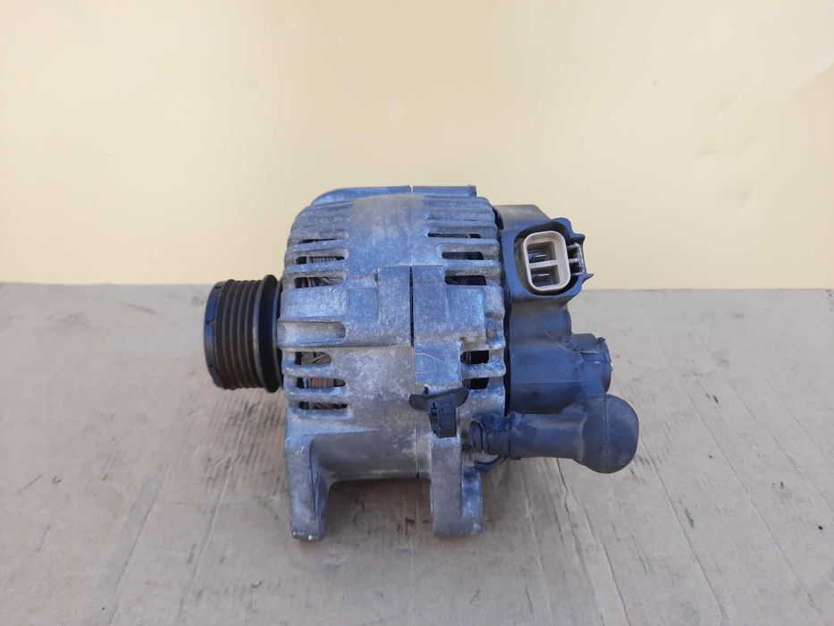 Генератор 2.0 Kia 2655475 Hyundai 2.2 120A. 37300-2a110
