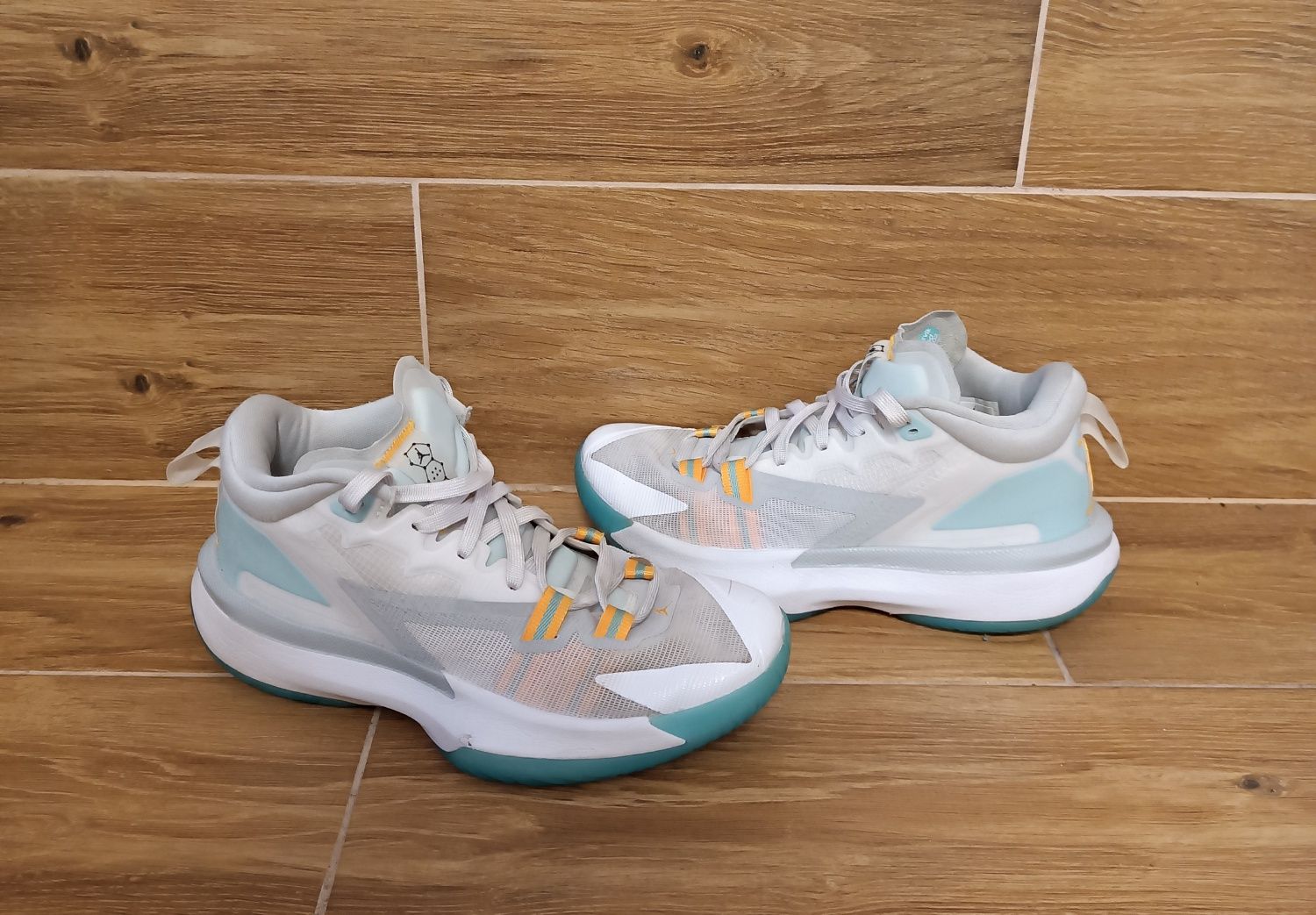 Nike Jordan Zion 1 Buty Sportowe Oryginalne rozmiar 38
