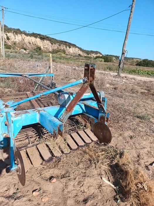 Máquina de apanhar batata