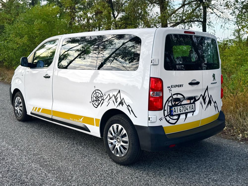 Автомобіль Peugeot e-Expert EV L2 100kW 50kWh