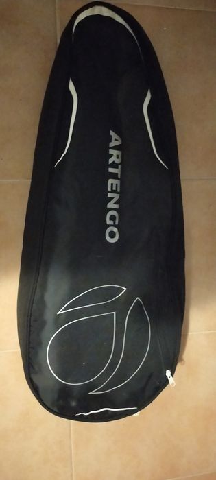 Vendo raquetes novas com capa e bolas