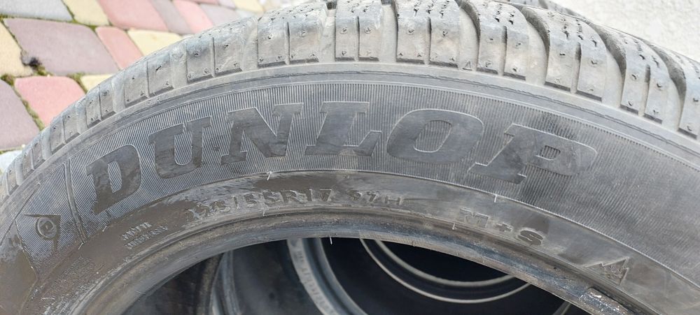 Зимні Шини DUNLOP 225 55 R17