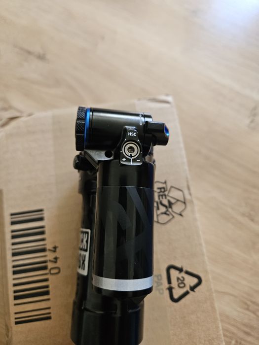 Rock shox SDU RC2T 205x60 , C2