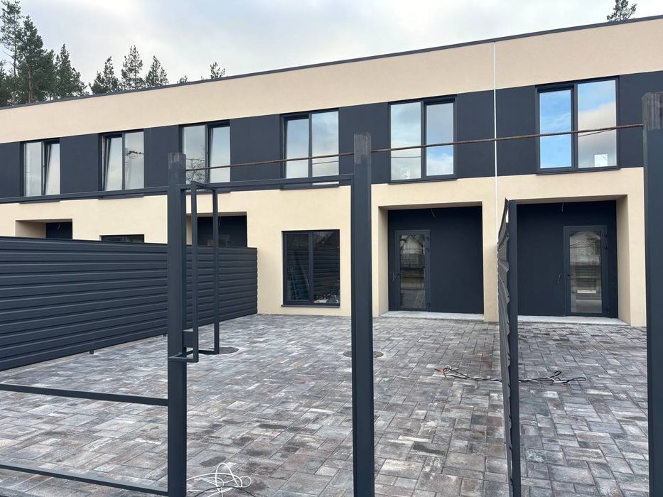 Продам Будинок м. Коростень Таунхаус