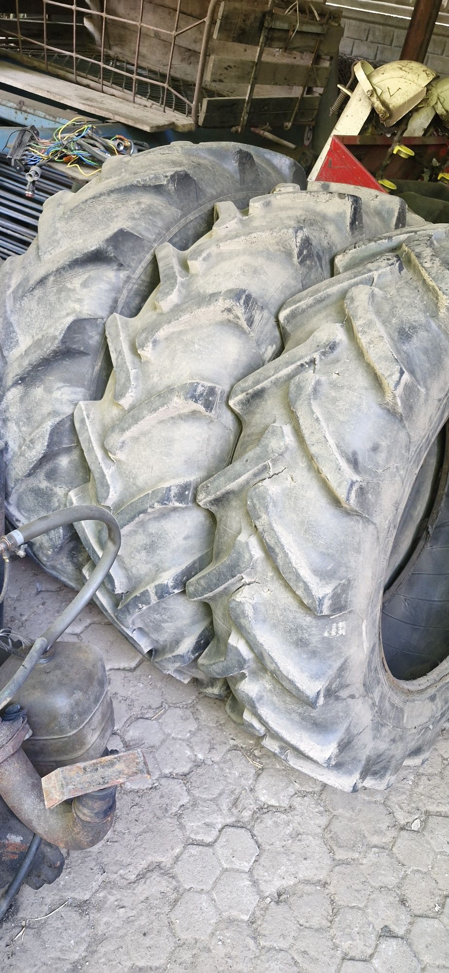 Opony  stomil 12,4x 28 c 330 C 328