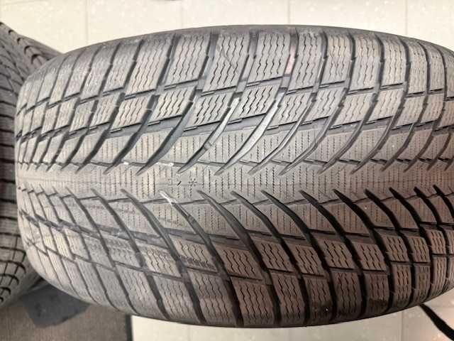 Opony zimowe NOKIAN 255/45 R19 104 V WR T431266