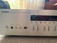 Amplituner Yamaha R-N 402D