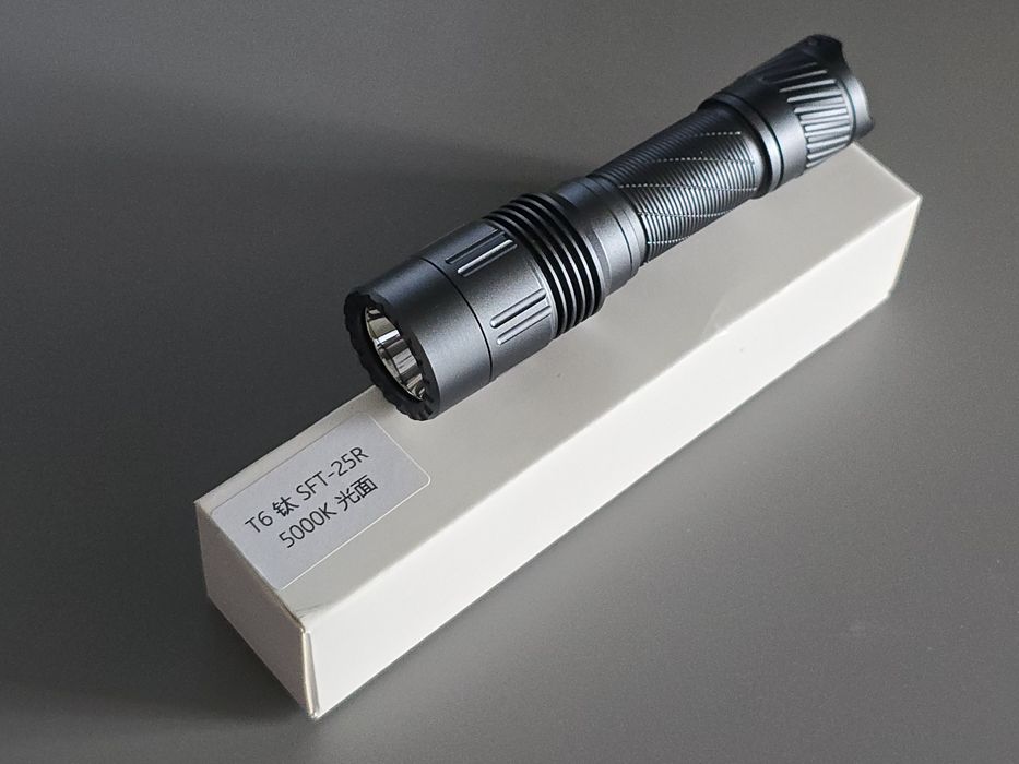 Convoy T6 Grey SFT-25R 5000k + aku