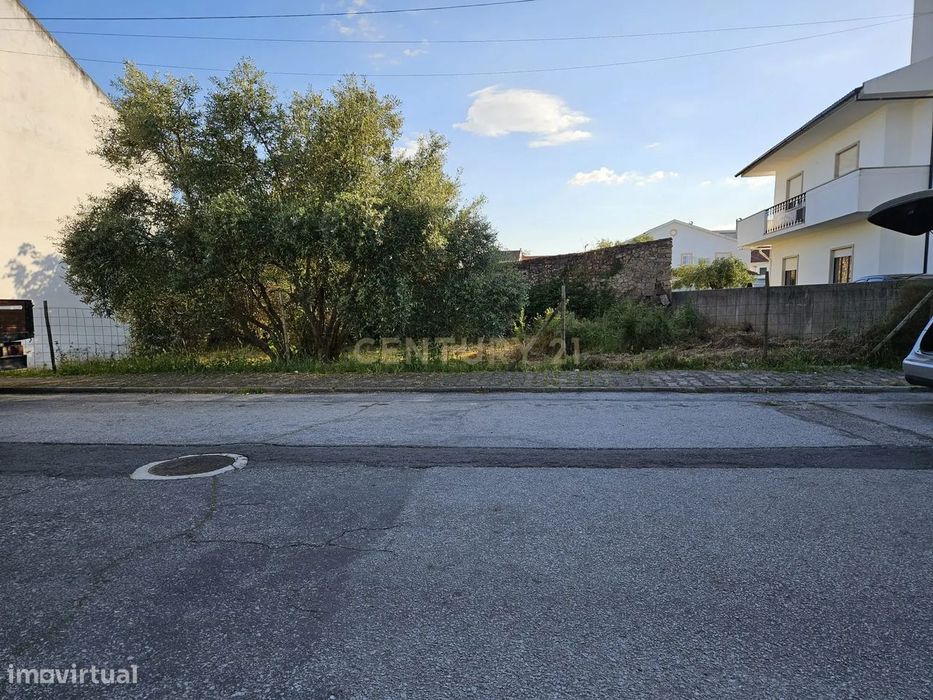 Dois Terrenos Urbanos em Alcains – Oportunidade Única