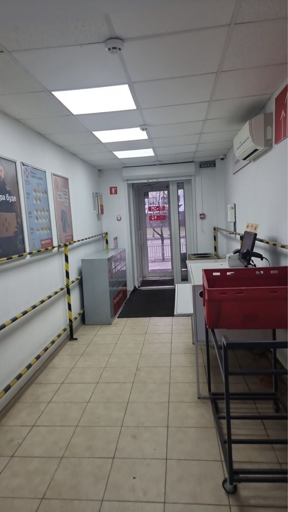 Продаж фасадного приміщення пр. Слобожанський