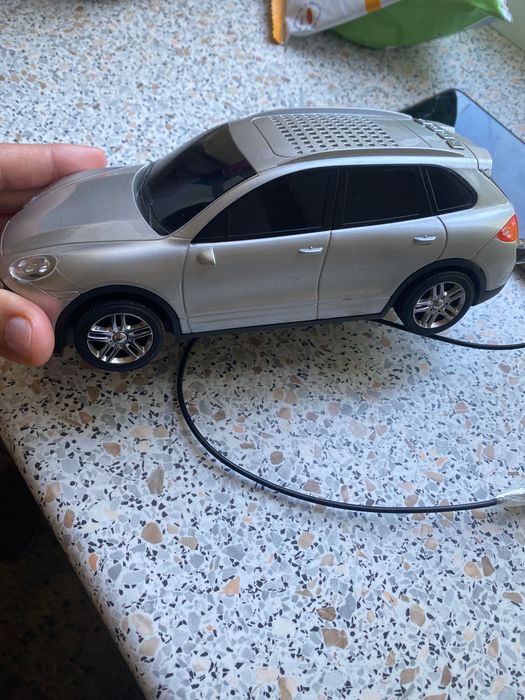 Радіо у вигляді авто