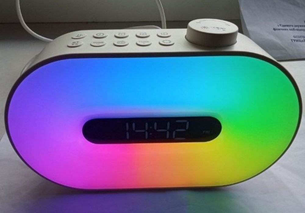 Часы будильник радио RGB led белый шум