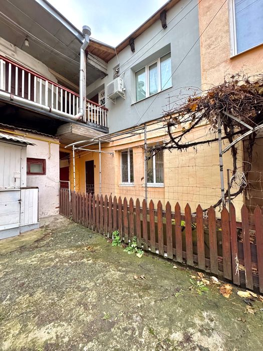 D1L Продам квартиру 73 м2, вул. Дмитрівська, 15.