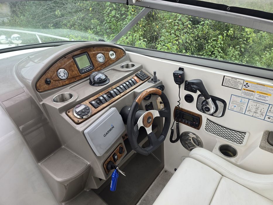 Łódź motorowa Rinker 280 express cruiser