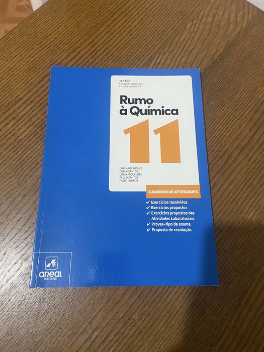 Manuais e caderno de atividades FQ 11 ano