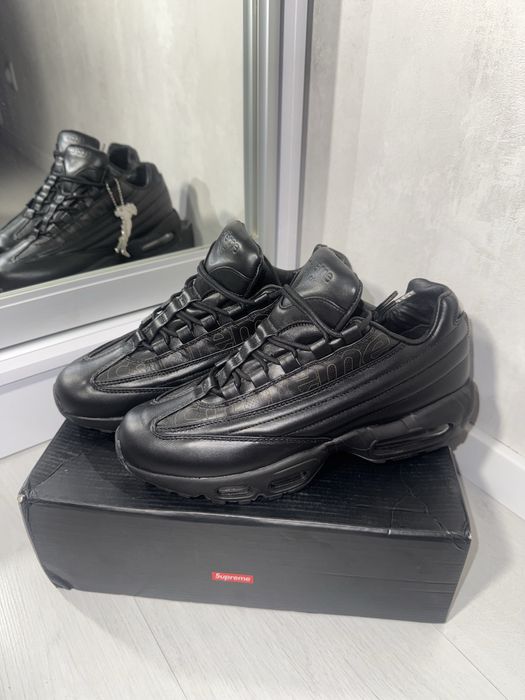 Nike Supreme x Air Max 95 Lux Black