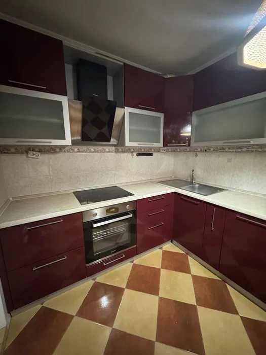 продаж 2 кім Лариси Руденко метро Позняки  Піраміда пр Бажана Безнал