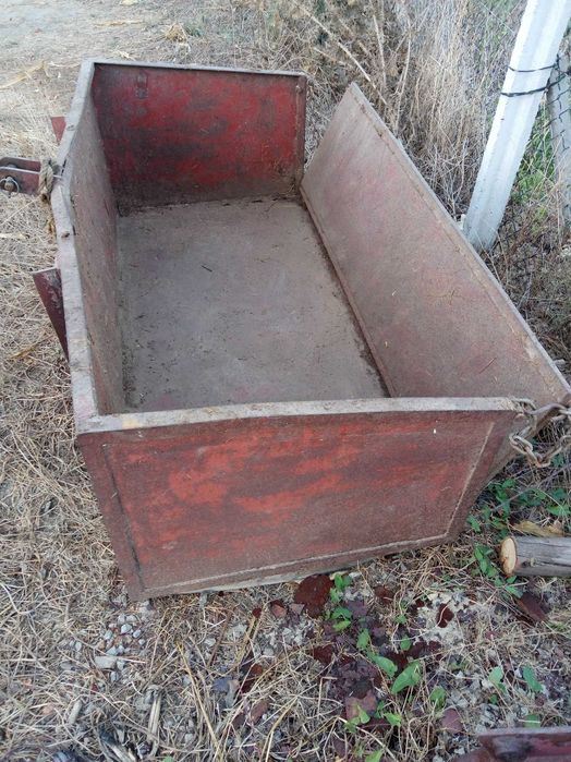 Vendo caixa de carga/masseira