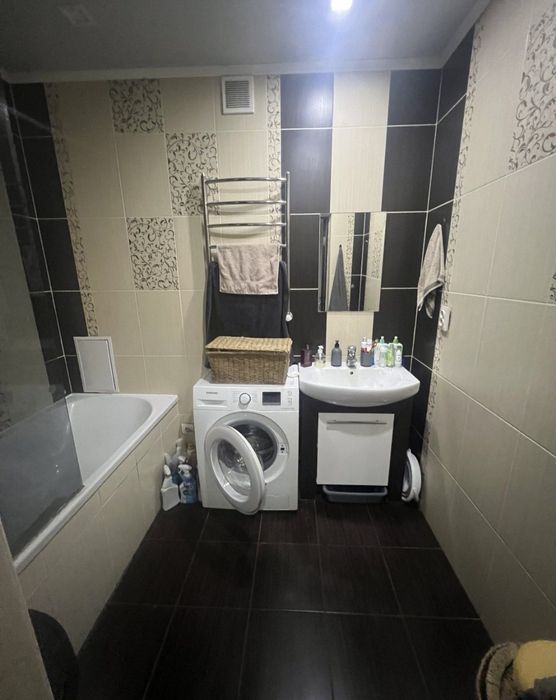 Продам квартиру в центрі міста