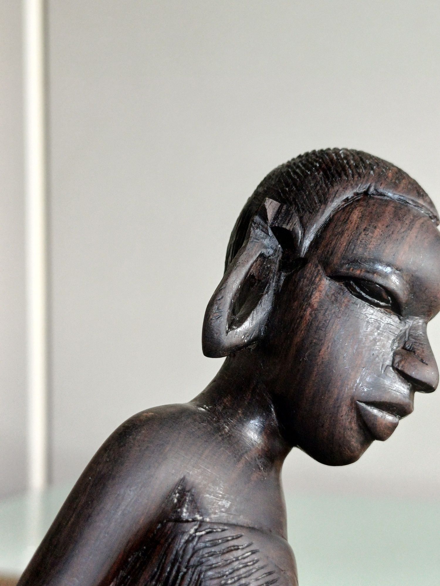 Mama Africa figurka heban drewniana afrykańska kobieta