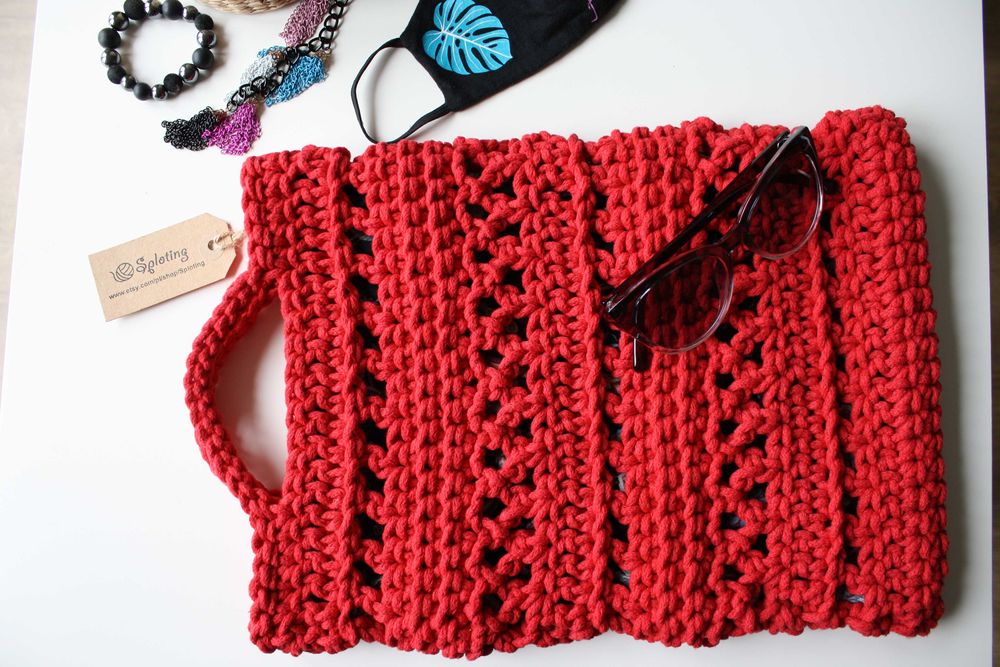 Czerwona torebka szydełkowa ażurowa, podszewka z kieszonką, bawełna