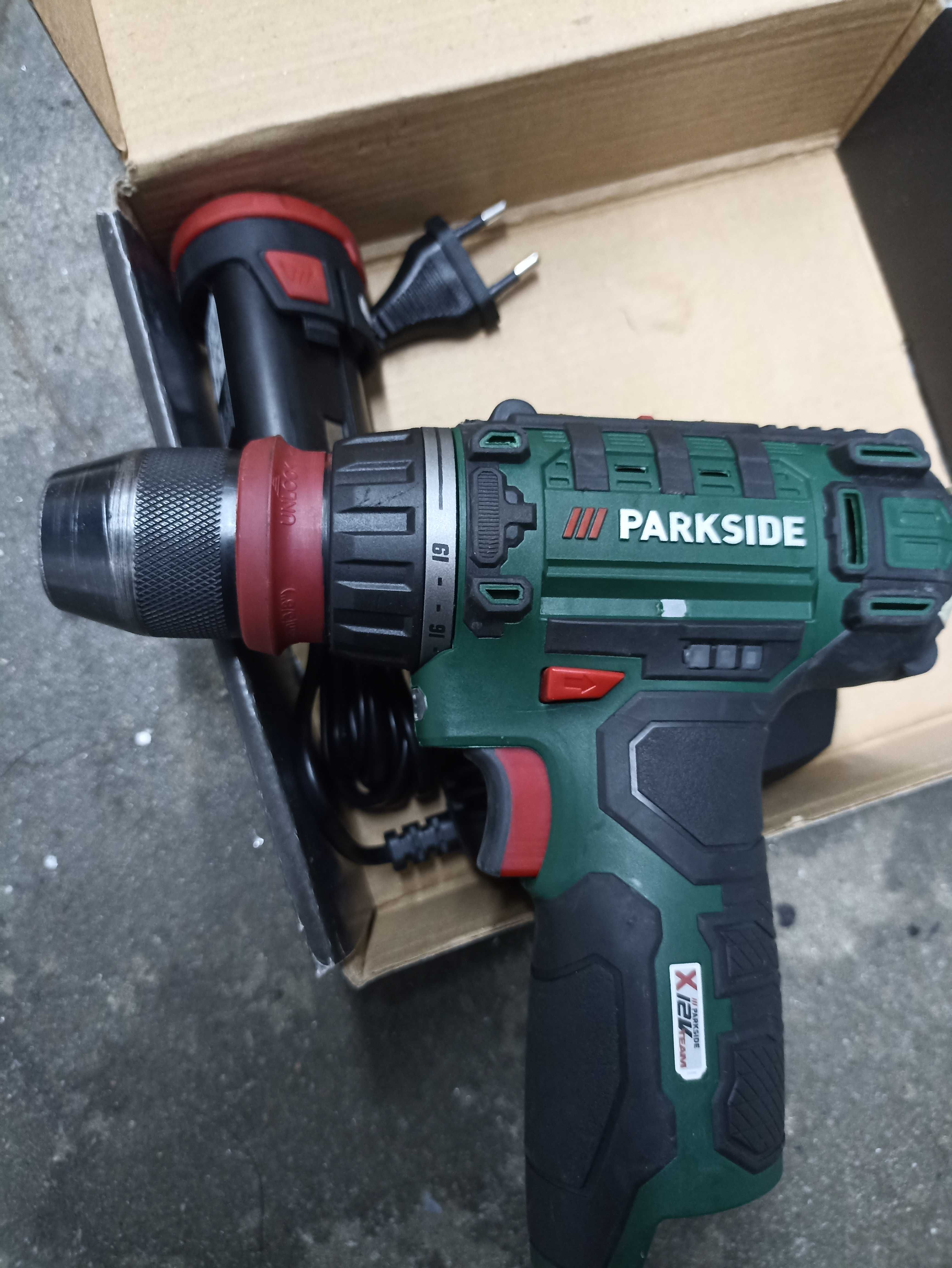 Aparafusadora Parkside 12V + Bateria e Carregador