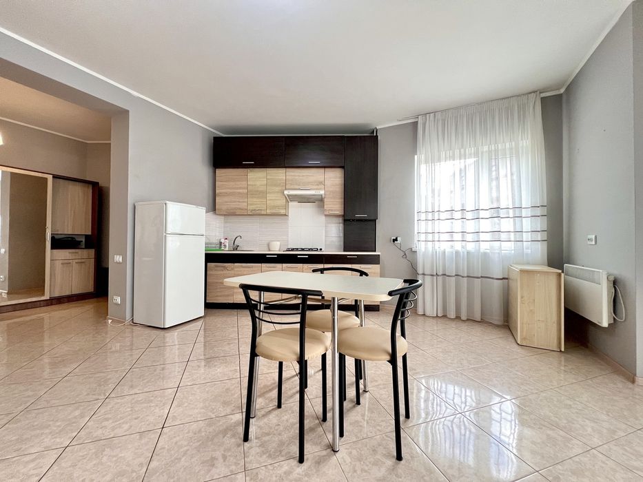 Стильна 3/х кім близько центр