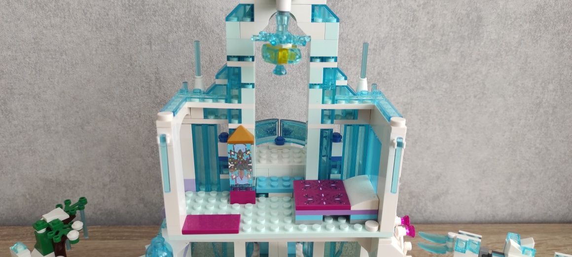 LEGO Disney 43172 Чарівний крижаний палац Ельзи